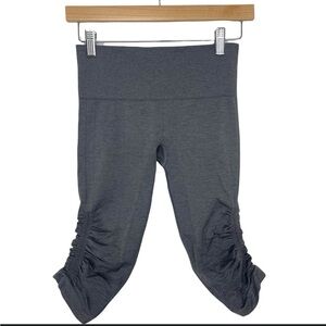 Lululemon blue Ebb & Flow ruched cropped pants size 6